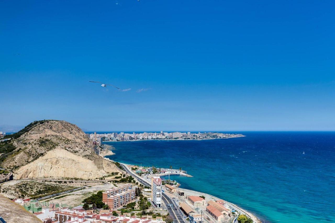 Comfortable Apartment With Wi-Fi Alicante Luaran gambar