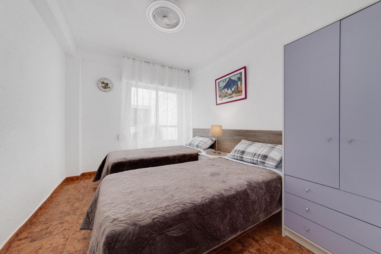 Comfortable Apartment With Wi-Fi Alicante Luaran gambar