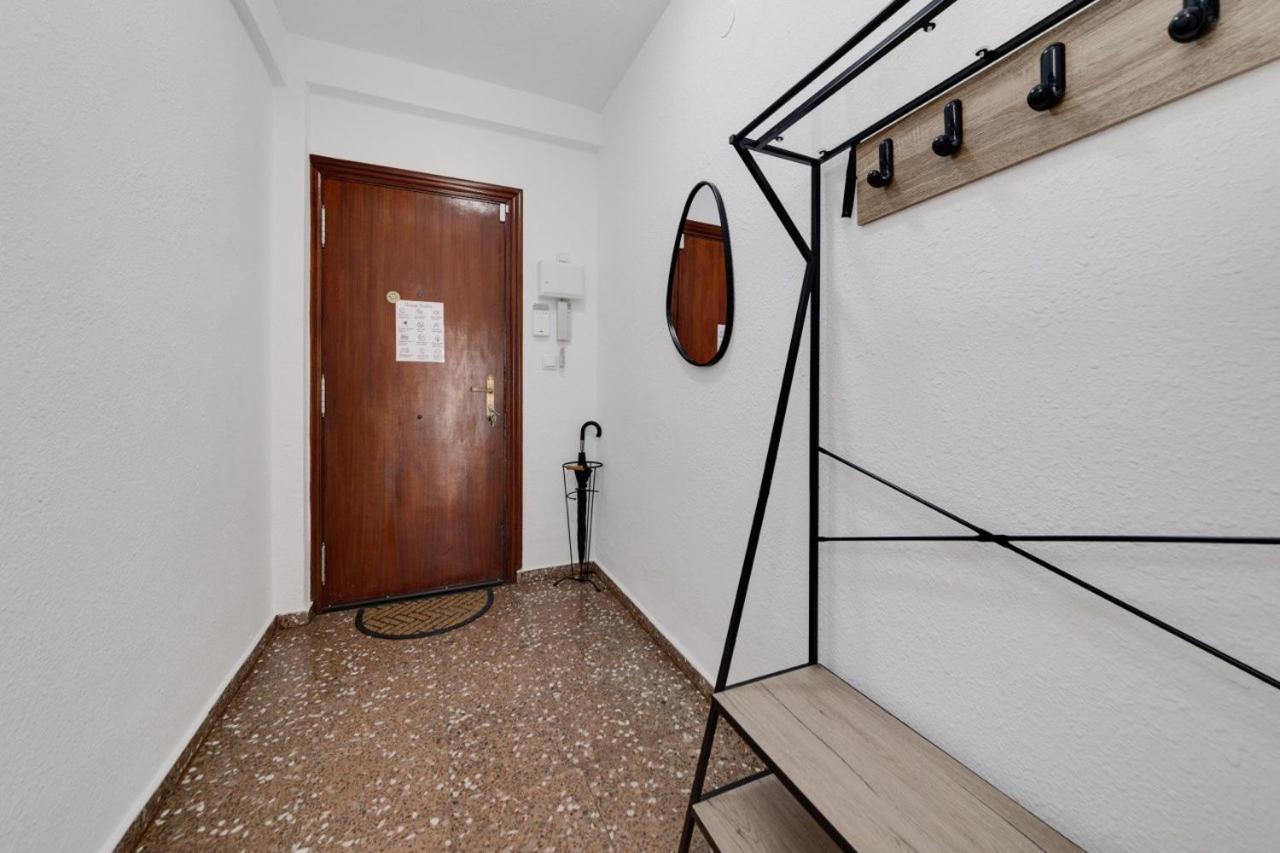 Comfortable Apartment With Wi-Fi Alicante Luaran gambar