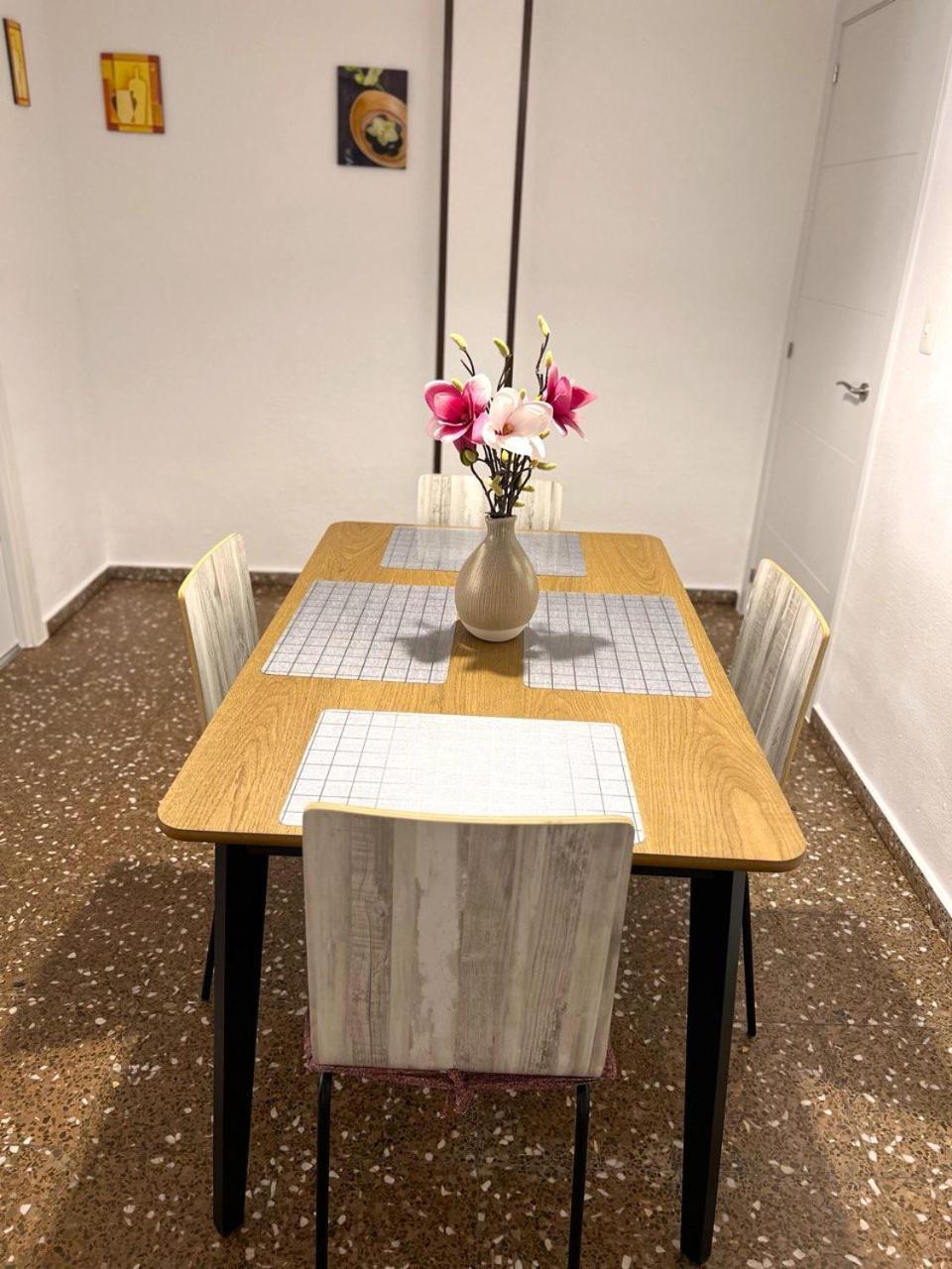 Comfortable Apartment With Wi-Fi Alicante Luaran gambar