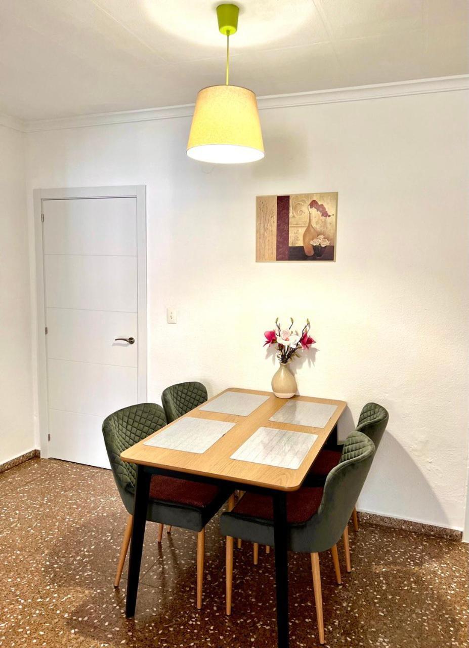 Comfortable Apartment With Wi-Fi Alicante Luaran gambar